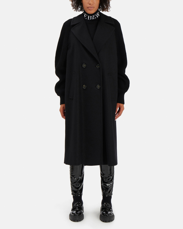 Cappotto nero da donna in misto lana con maniche in maglia - Iceberg - Official Website