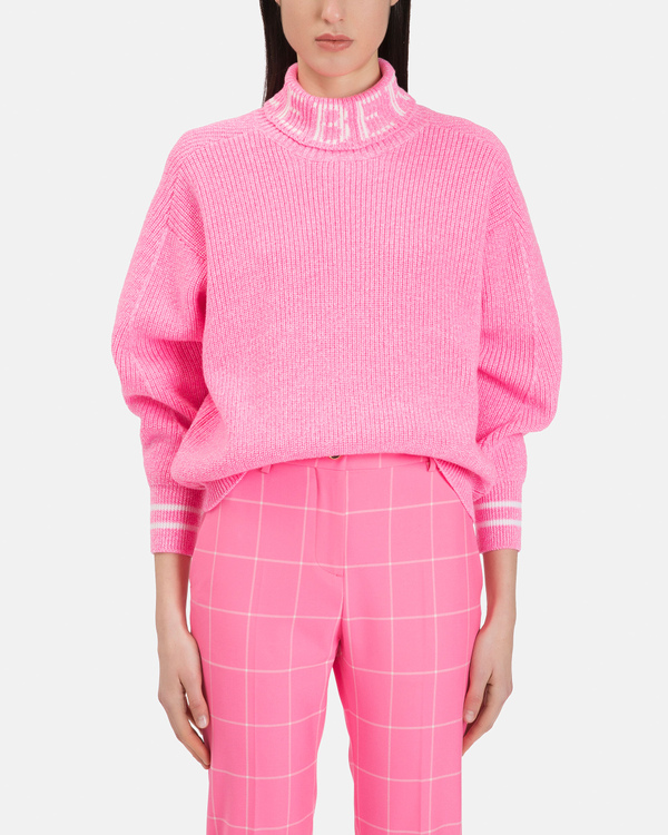 relaxed fit turtleneck