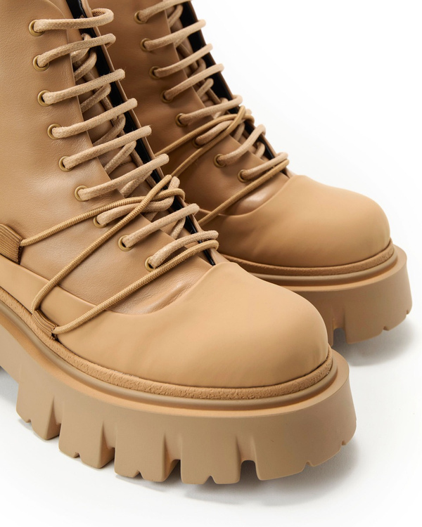 Beige combat boots with laces and raised logo - Iceberg - Official Website