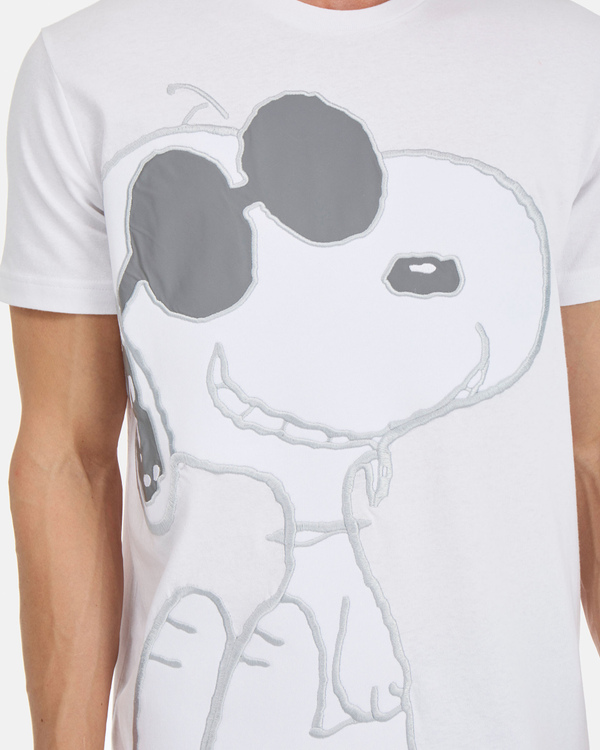 T-shirt uomo in cotone bianco ottico con maxi grafica snoopy e logo 3D - Iceberg - Official Website