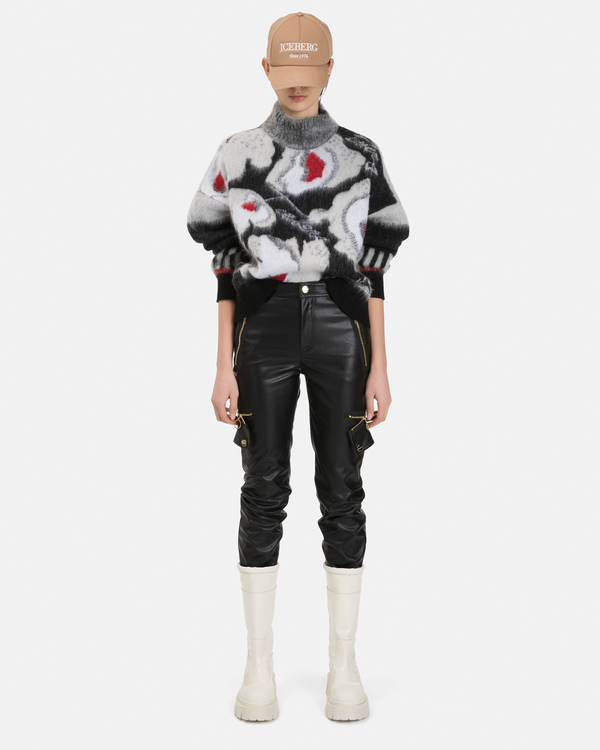 Pullover donna nero con collo alto ampio e pattern floreale astratto - Iceberg - Official Website