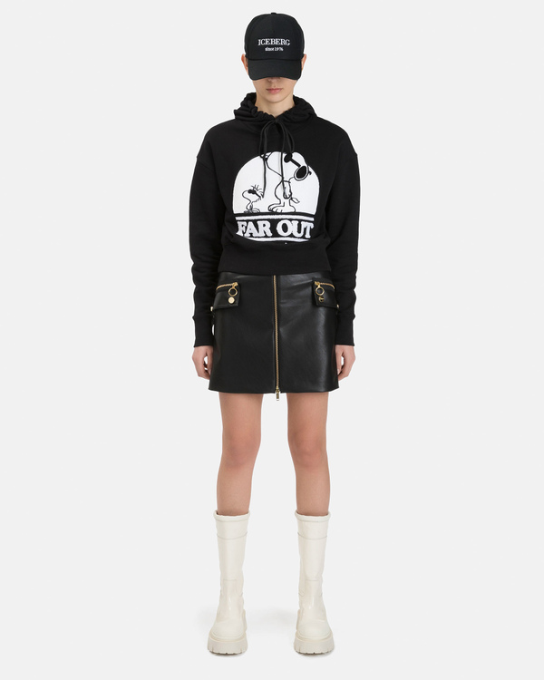 Women's black cropped hoodie with Snoopy graphics - Iceberg - Official Website