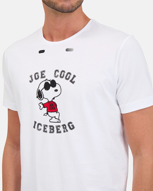 T-shirt uomo in cotone bianco ottico con stampa "Snoopy Joe cool" e asole per cuffiette - Iceberg - Official Website