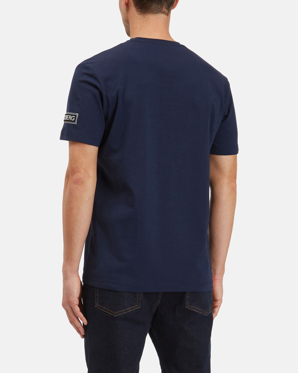 T-shirt uomo blu in cotone stretch con grafica Woodstock e logo sulla manica - Iceberg - Official Website