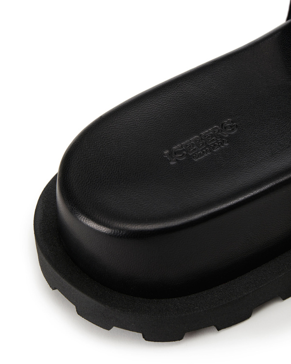 Trak women's sandal with rivets - Iceberg - Official Website