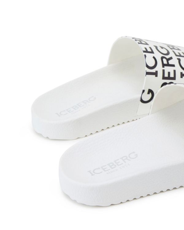Logo Slipper in white with black - Iceberg - Official Website