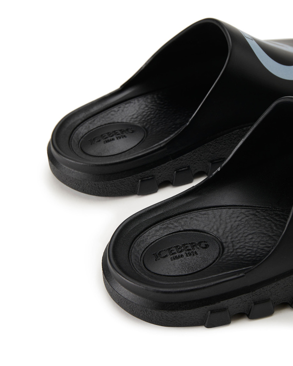 Women's New Slipper slider in black with white - Iceberg - Official Website