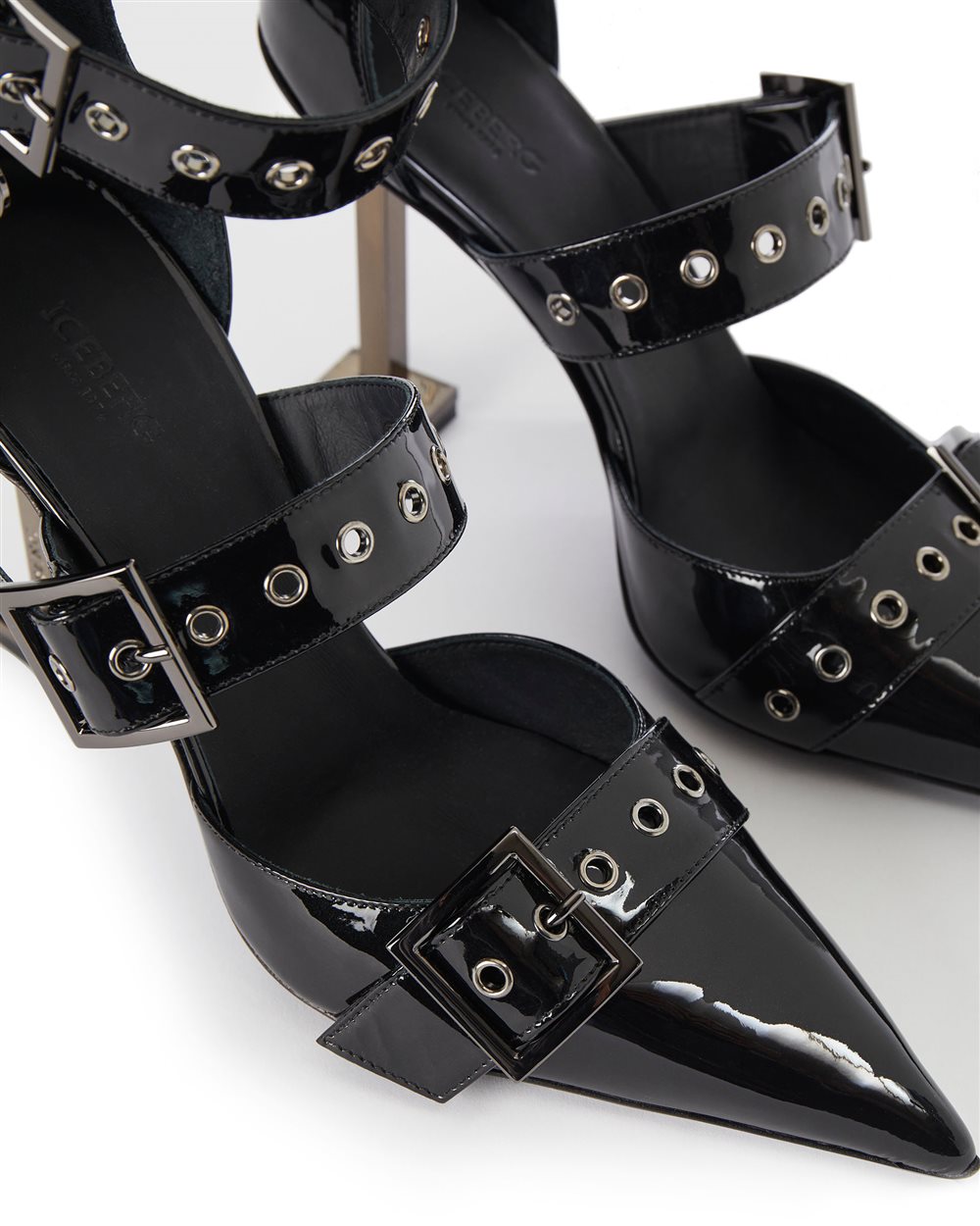 Black pumps with iconic heel - Iceberg - Official Website