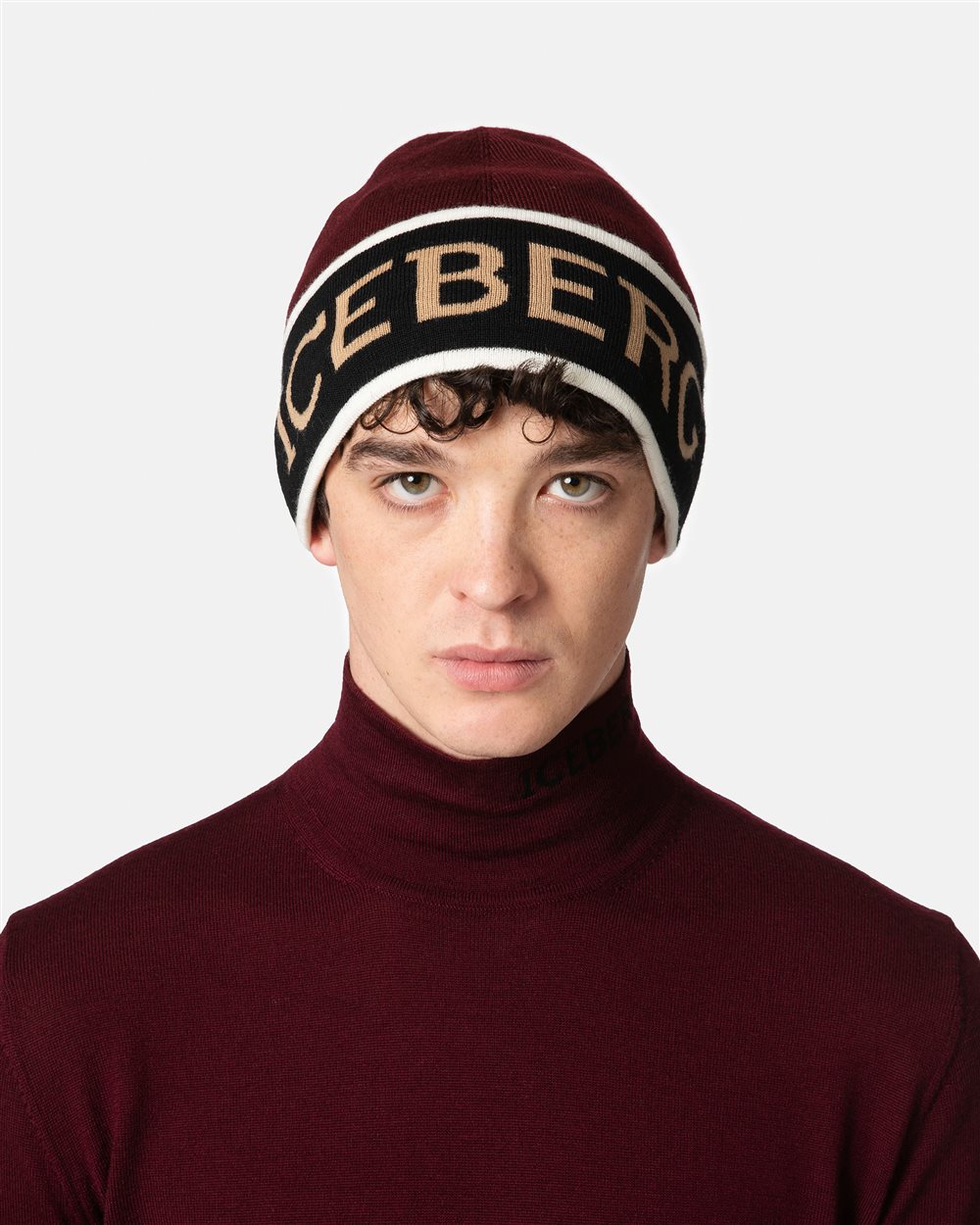 Bordeaux wool beanie with logo - Iceberg - Official Website