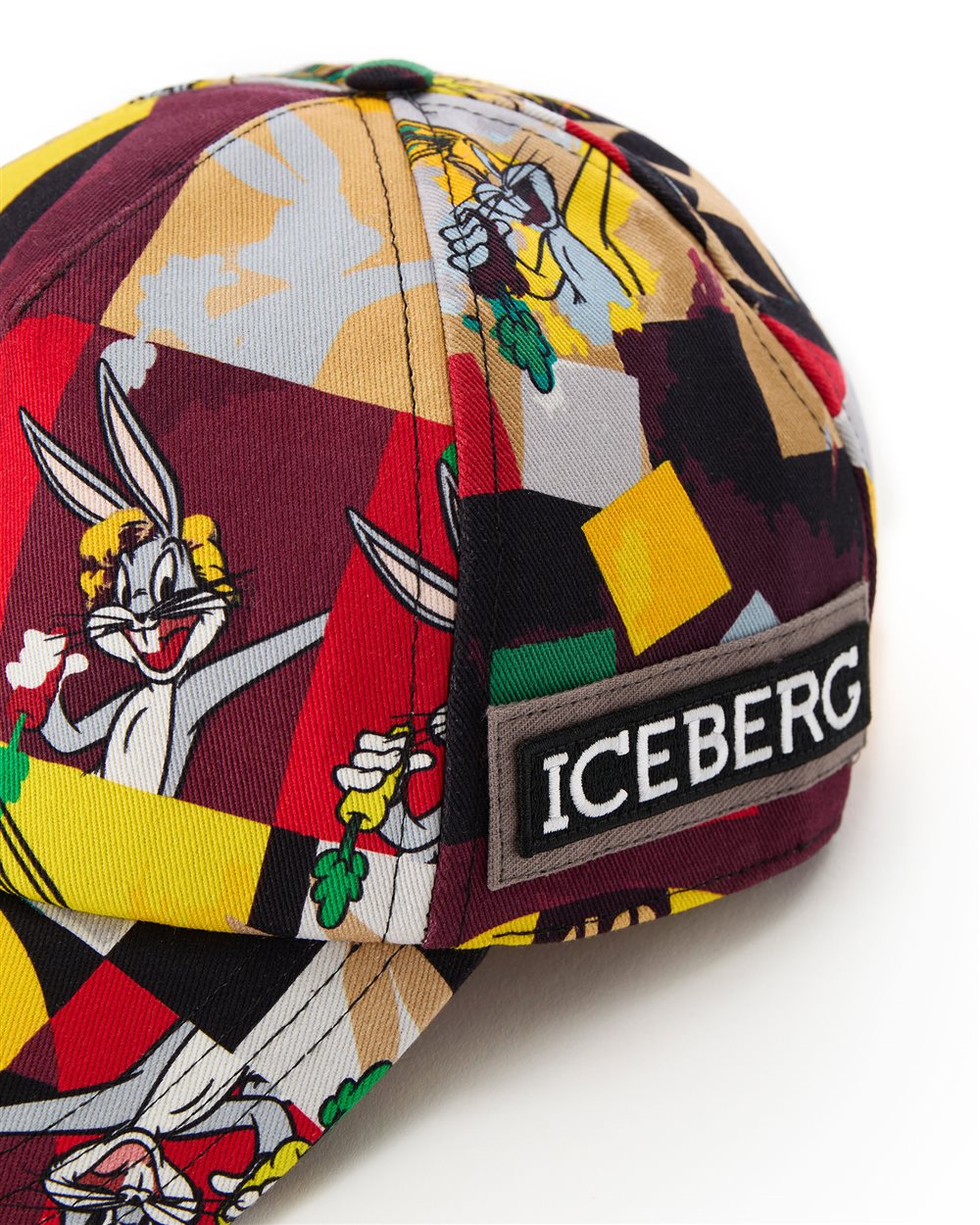 Baseball cap with cartoon graphics and logo - Iceberg - Official Website