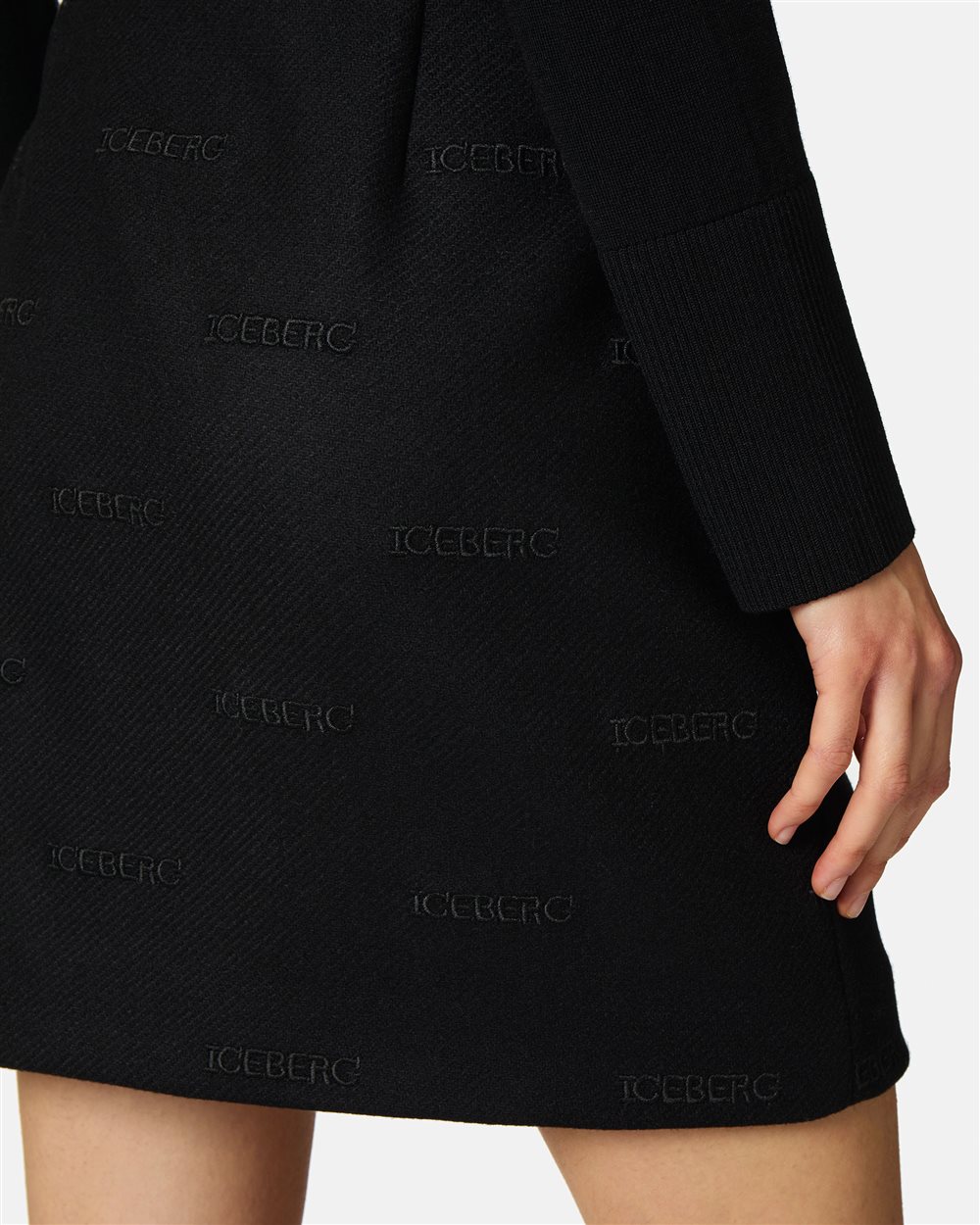 Miniskirt with allover logo - Iceberg - Official Website