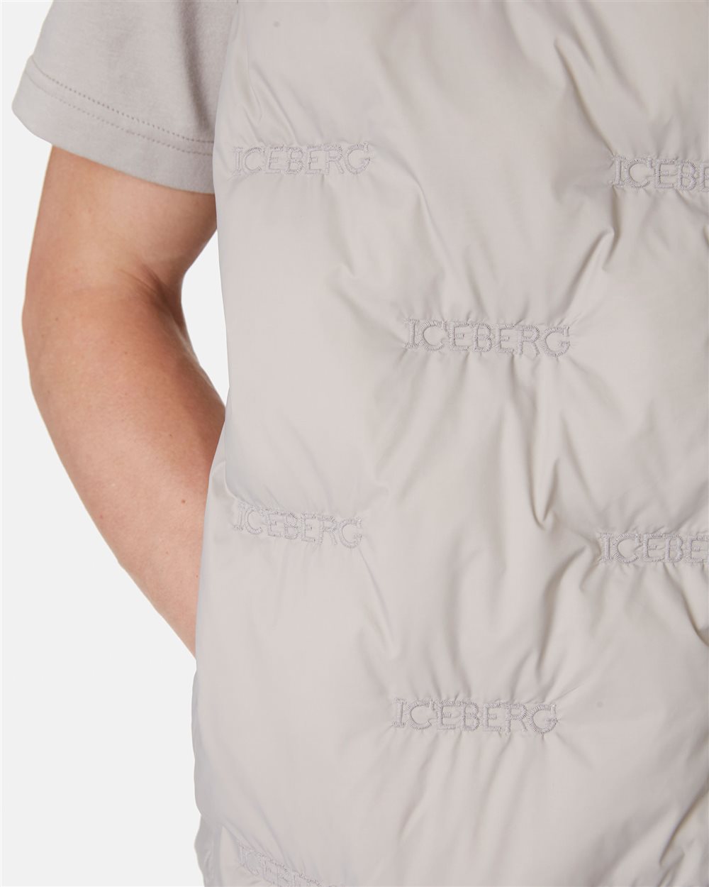 Padded vest with logo - Iceberg - Official Website