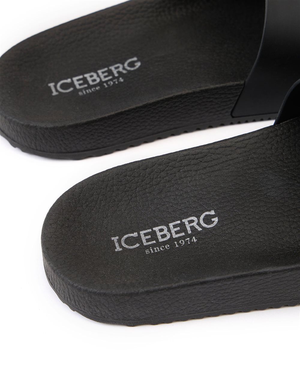 Black Slides Comfort Timeless - Iceberg - Official Website