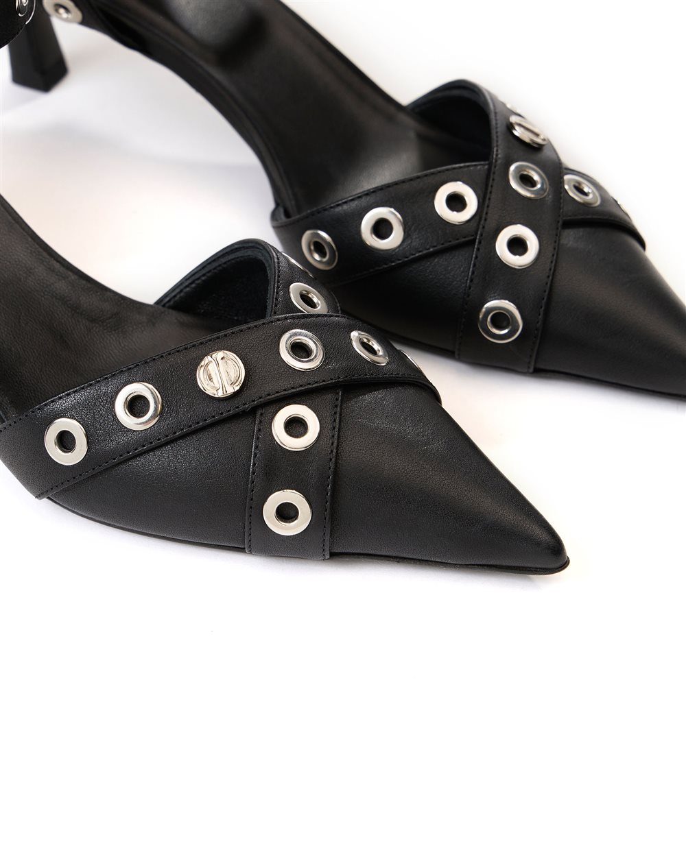 Black kitten heel sling back with stud details - Iceberg - Official Website
