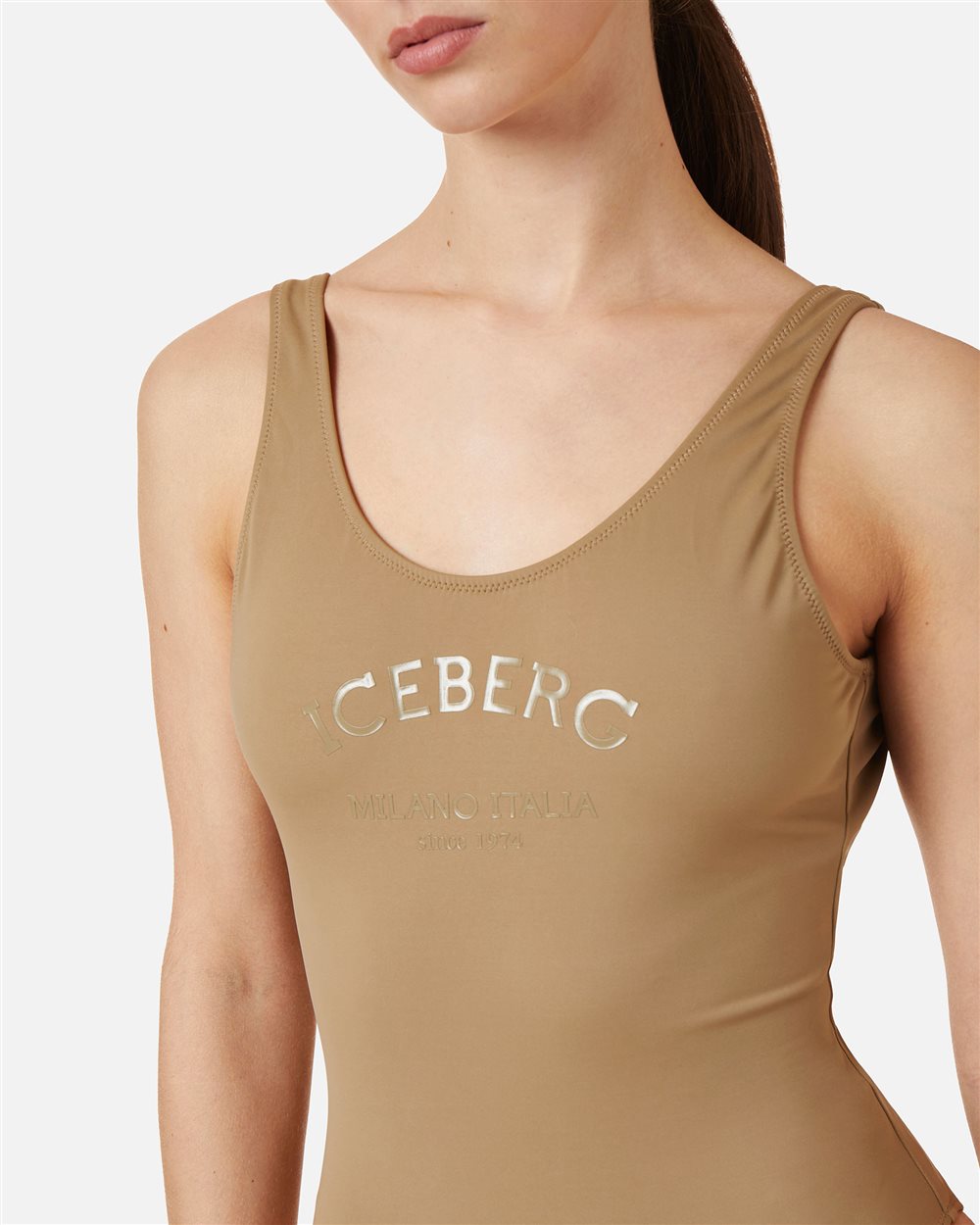 Costume intero color fango modello olimpionico con logo Iceberg tono su tono - Iceberg - Official Website