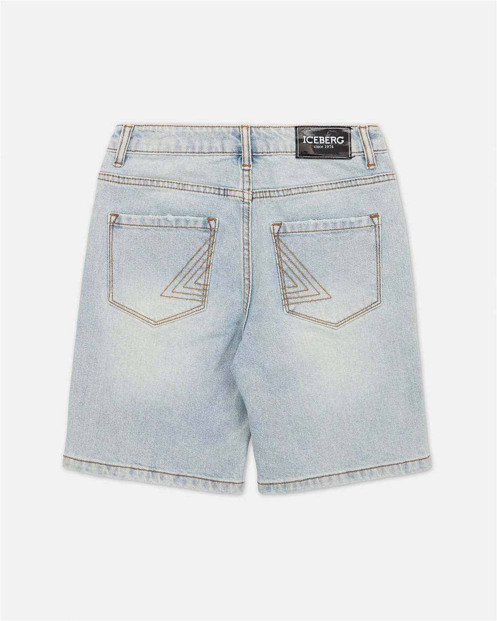 Bermuda in jeans 5 tasche color indaco con patch con logo Iceberg - Iceberg - Official Website