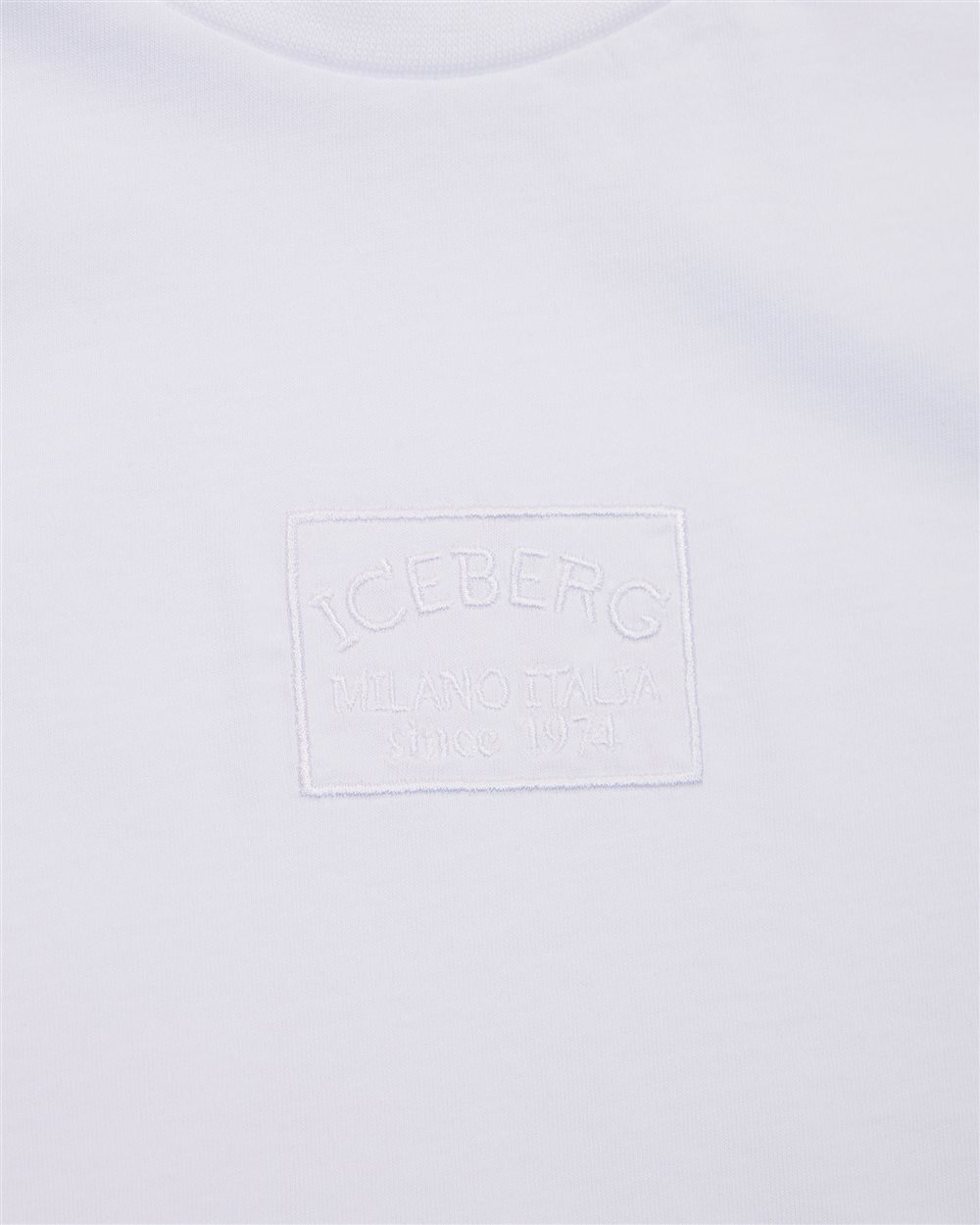 Classic Short Sleeve White Cotton T-Shirt - Iceberg - Official Website