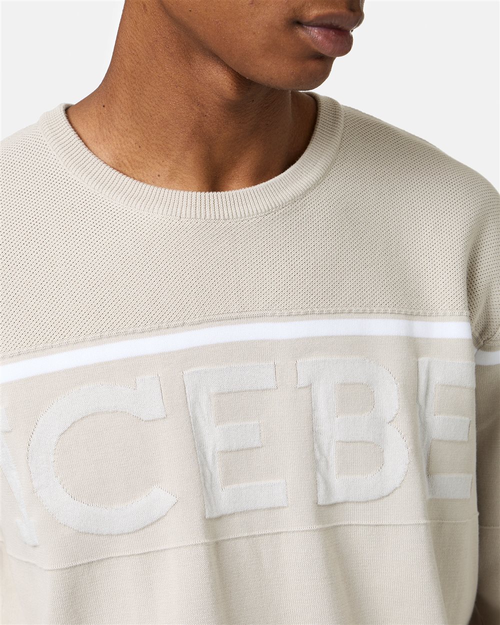 Ice colored rewneck sweater in Makò cotton with two-tone jacquard work - Iceberg - Official Website