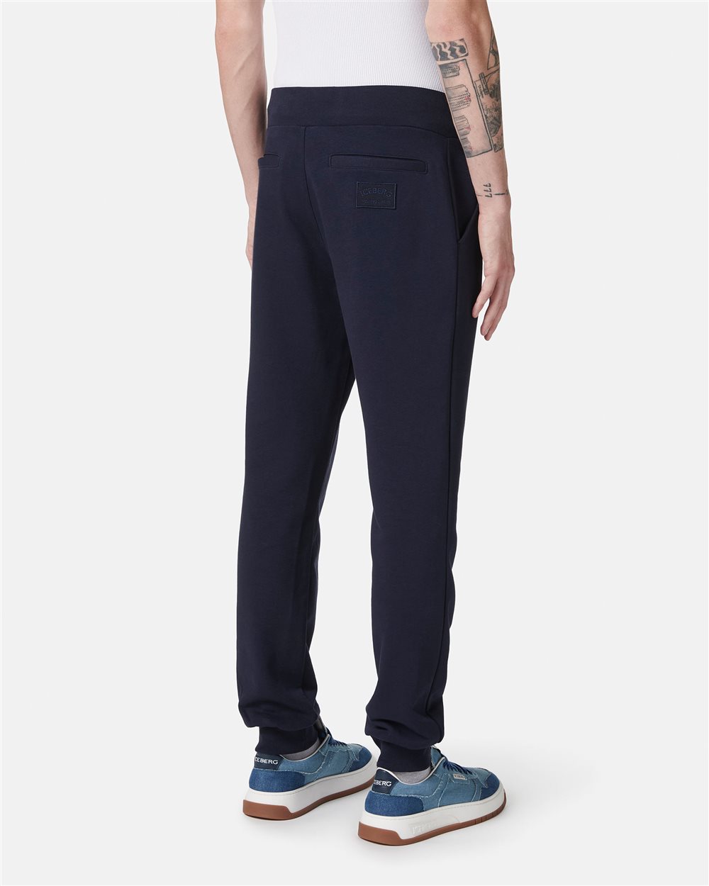 Blue sweatpants in sustainable cotton with embroidered patch - Iceberg - Official Website