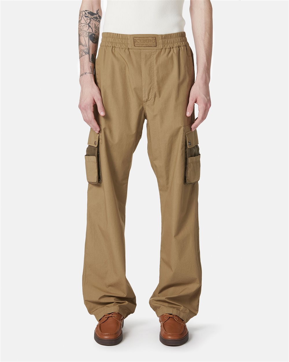 Mud-colored cargo fit trousers - Iceberg - Official Website
