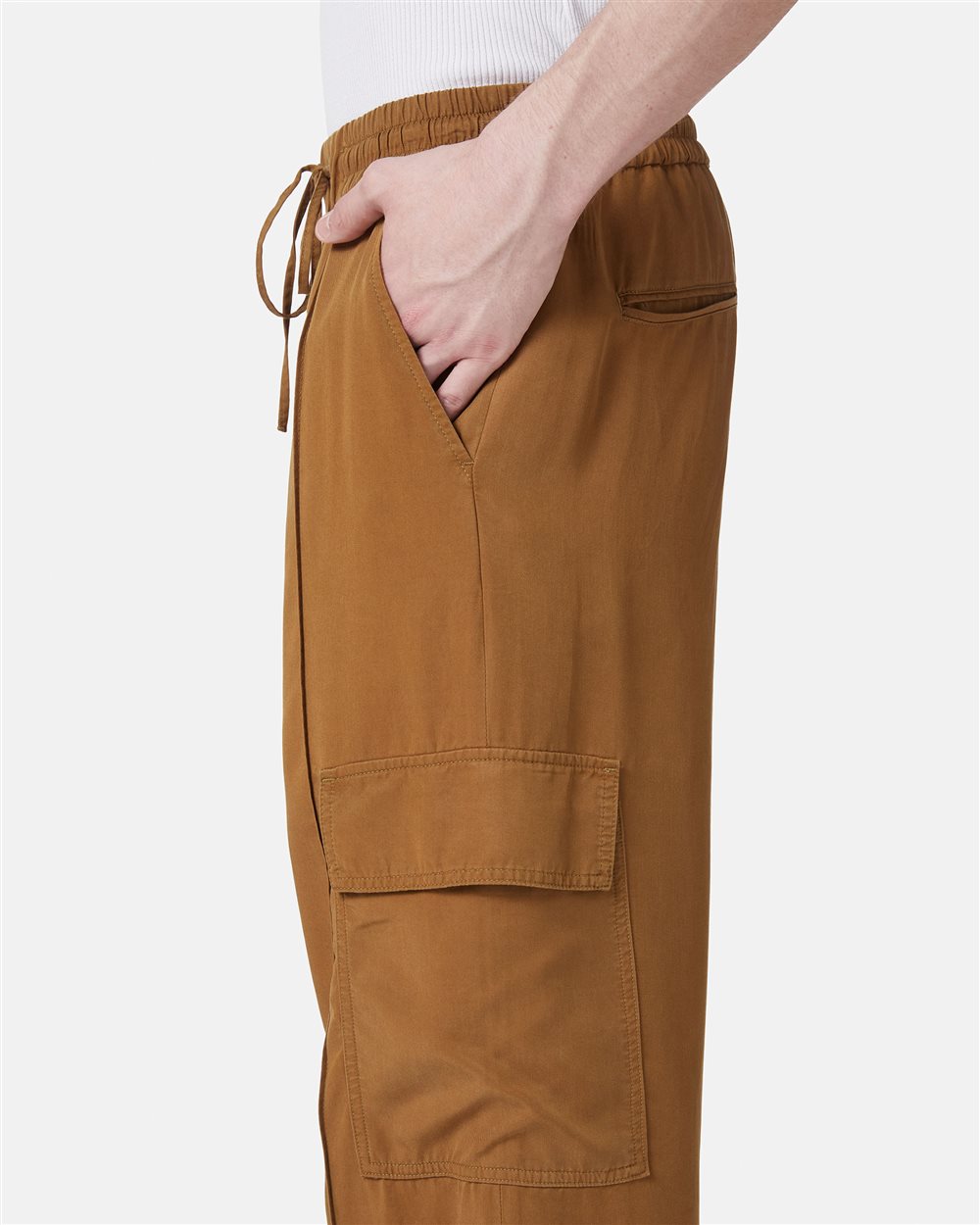 Oil-colored cargo-fit trousers in Tencel with Iceberg embroidery - Iceberg - Official Website