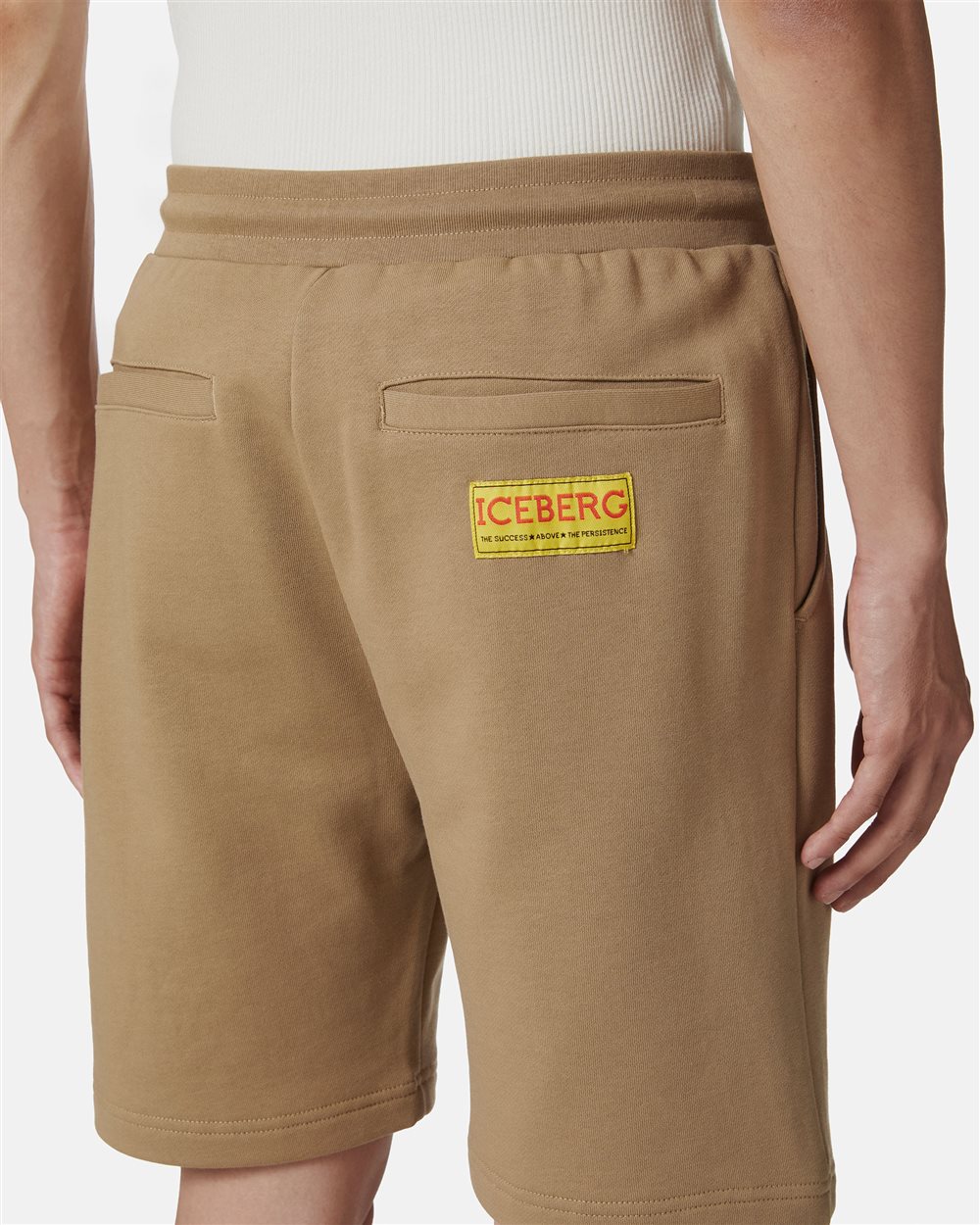 Slim fit mud cotton fleece Bermuda shorts with Taz embroidery - Iceberg - Official Website
