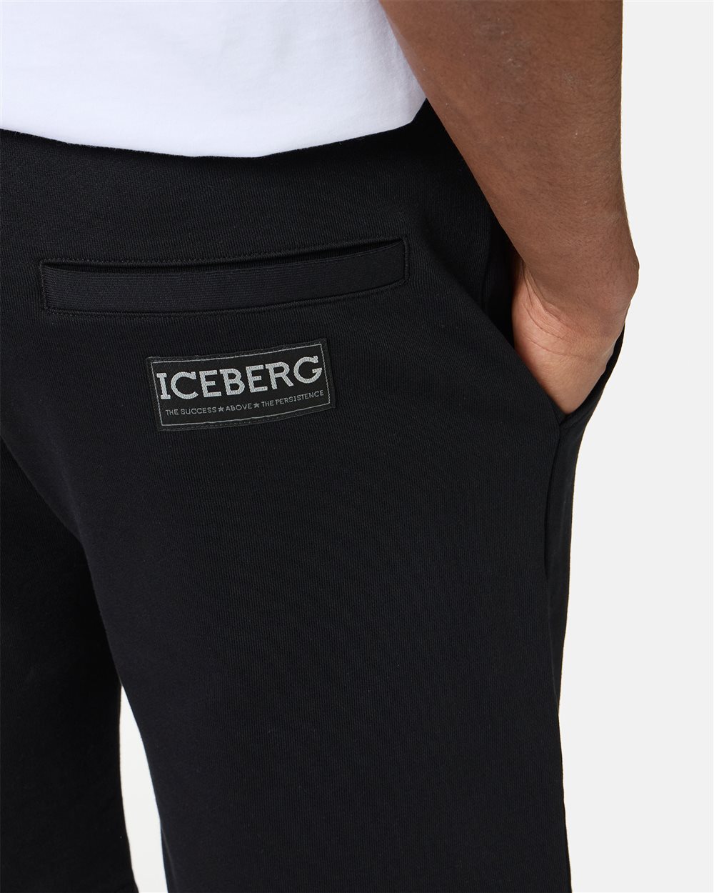 Slim fit black cotton fleece Bermuda shorts with Taz embroidery - Iceberg - Official Website