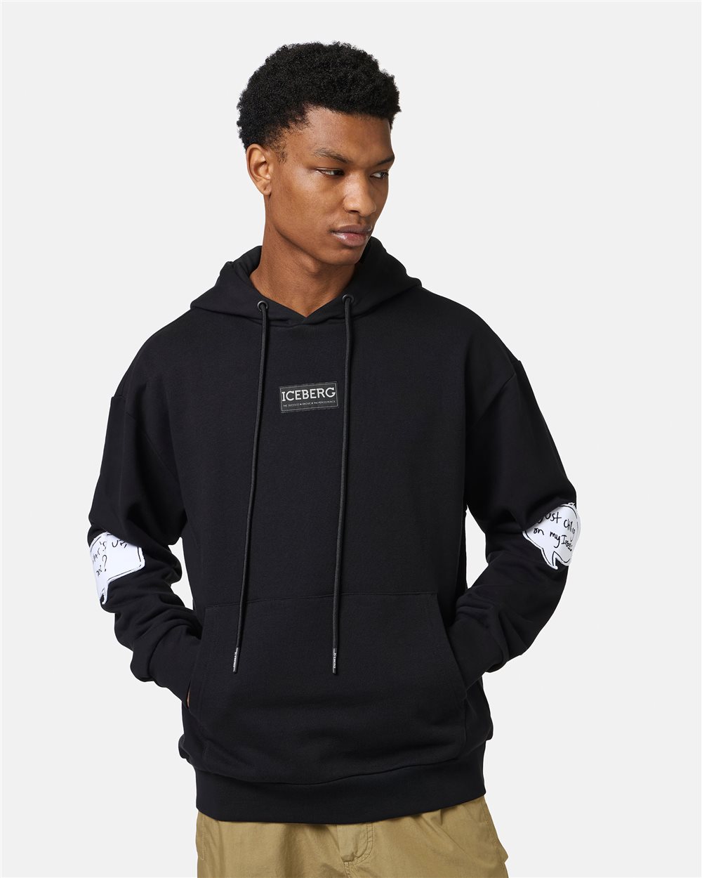 Black egular fit hoodie with Looney Tunes print and logo label - Iceberg - Official Website