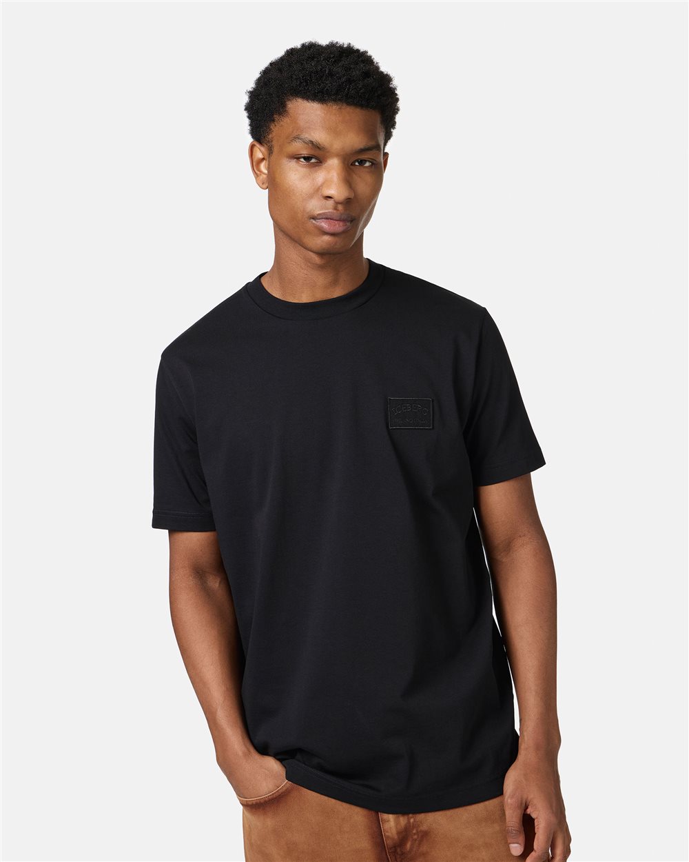 Black cotton jersey T-shirt with embroidered Iceberg logo patch - Iceberg - Official Website