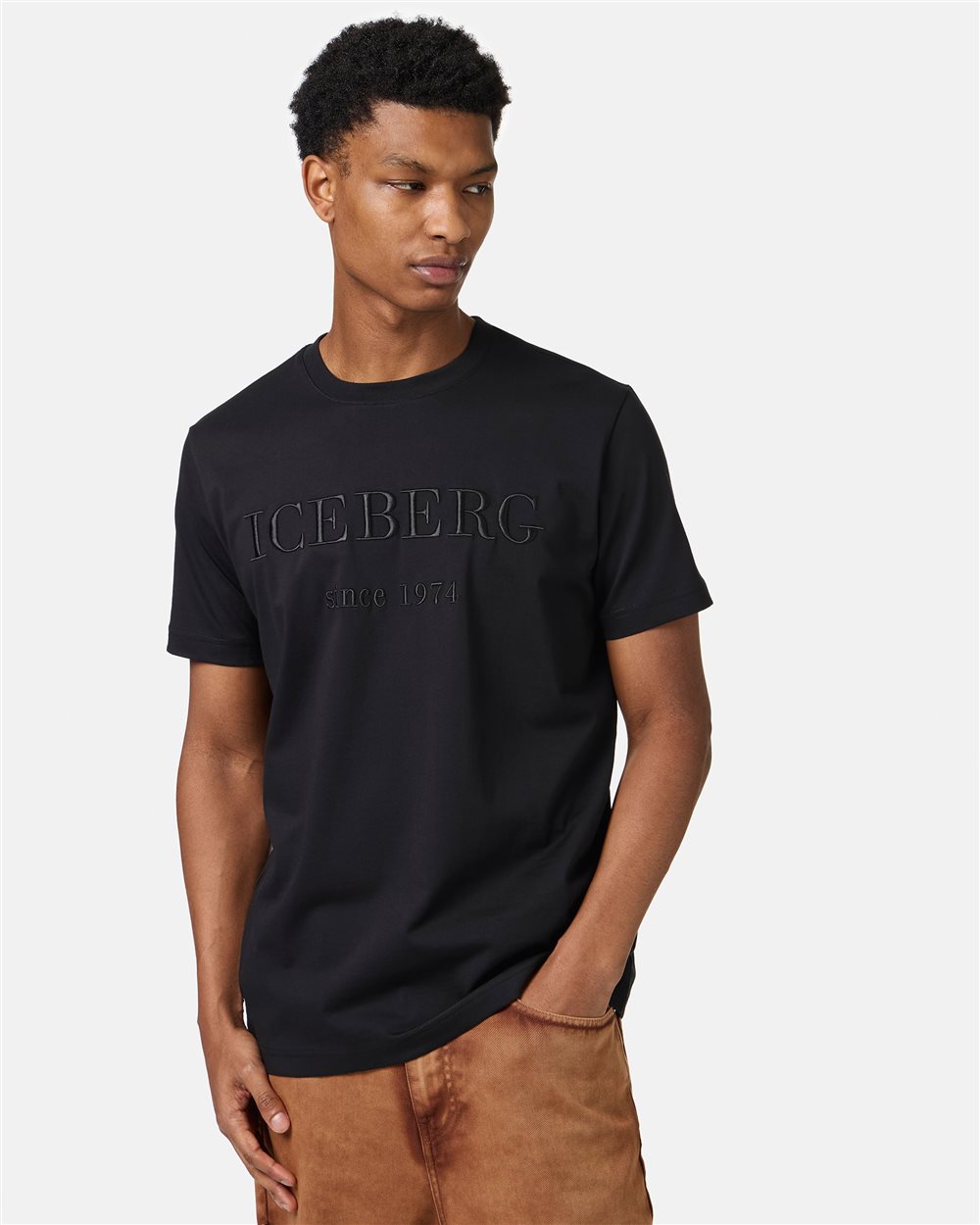Schwarzes Carry-over-T-Shirt aus Baumwolle mit Logostickerei - Iceberg - Official Website