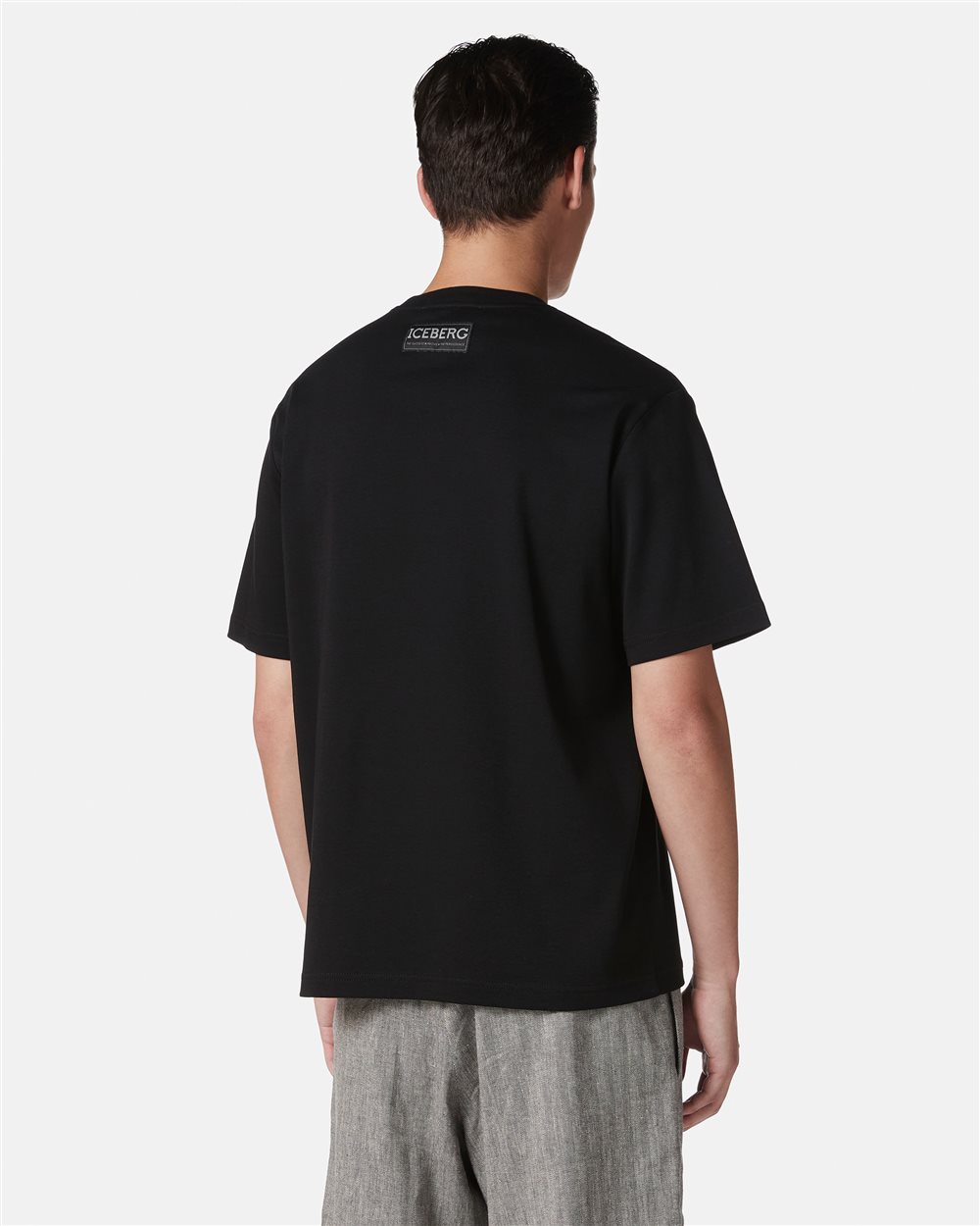 Schwarzes Regular Fit T-Shirt aus nachhaltigem Interlock-Stoff. - Iceberg - Official Website