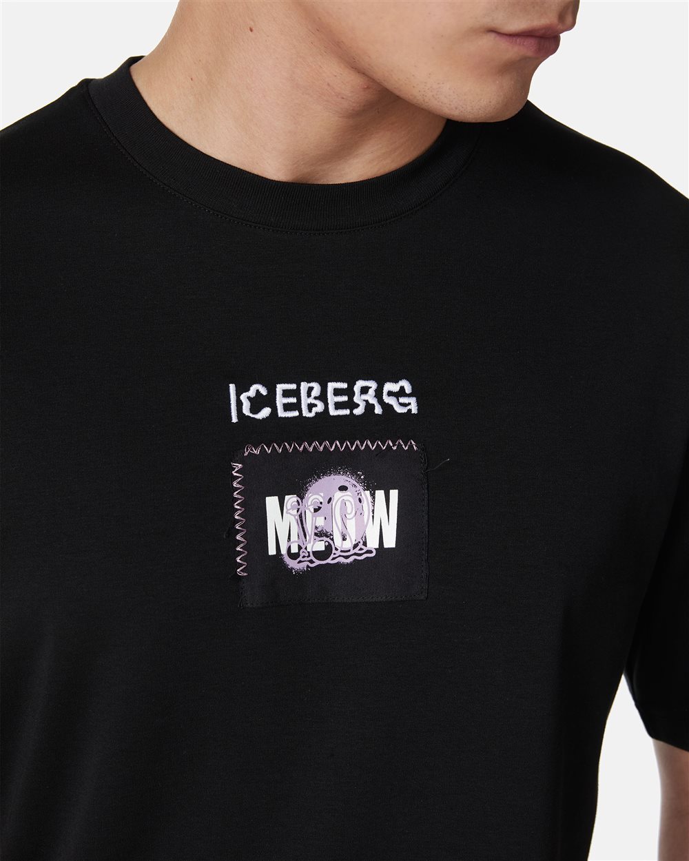 T-shirt nera regular fit in tessuto interlock sostenibile certificato GOTS - Iceberg - Official Website