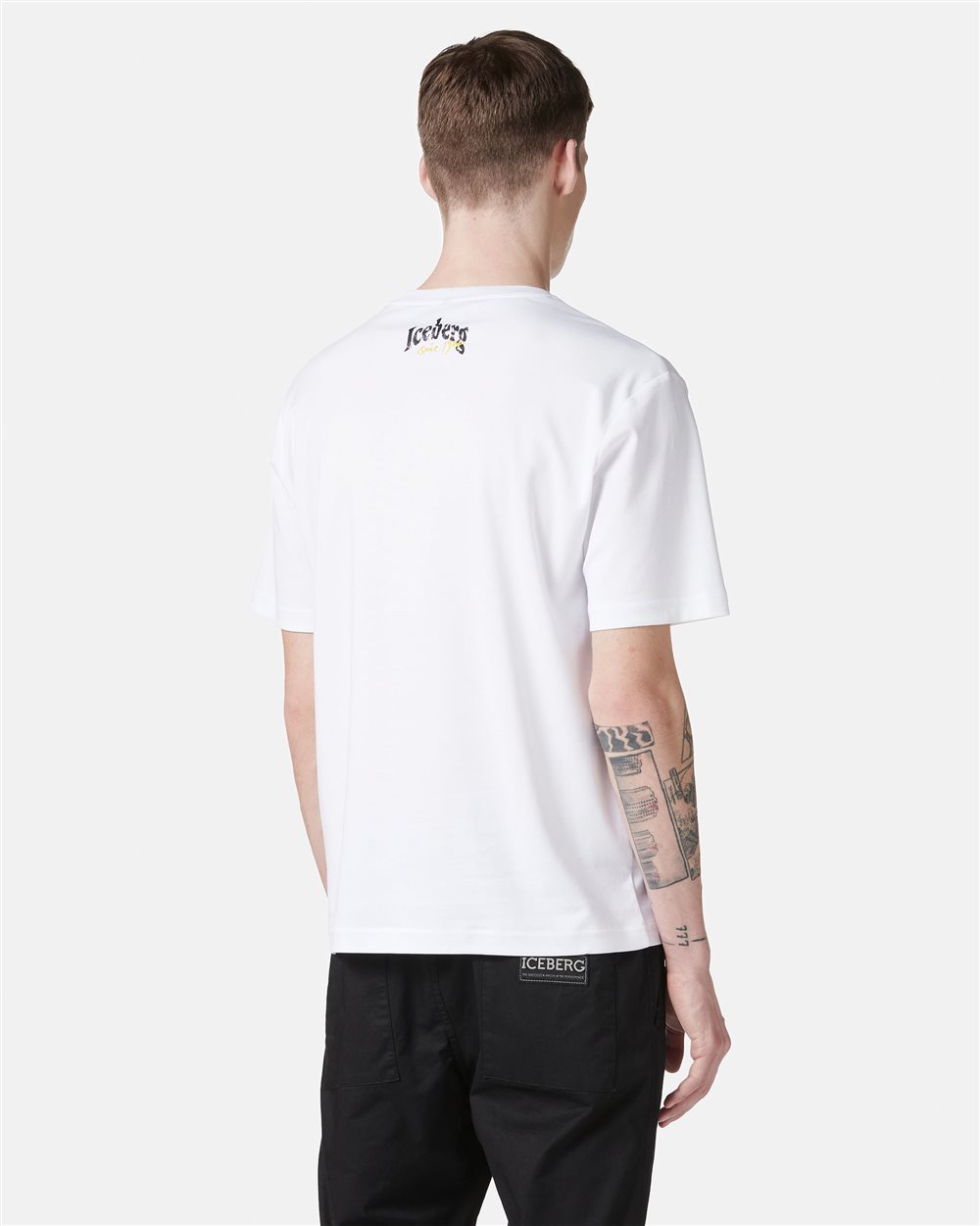 White regular fit T-shirt in GOTS certified sustainable interlock fabric - Iceberg - Official Website