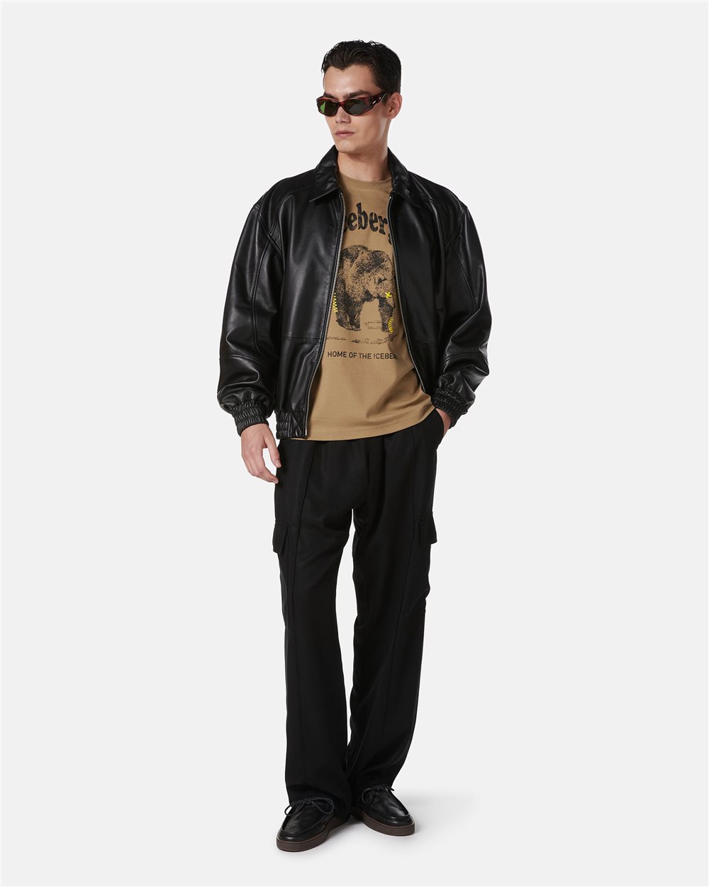 Mud-colored regular-fit T-shirt in GOTS-certified sustainable interlock fabric - Iceberg - Official Website