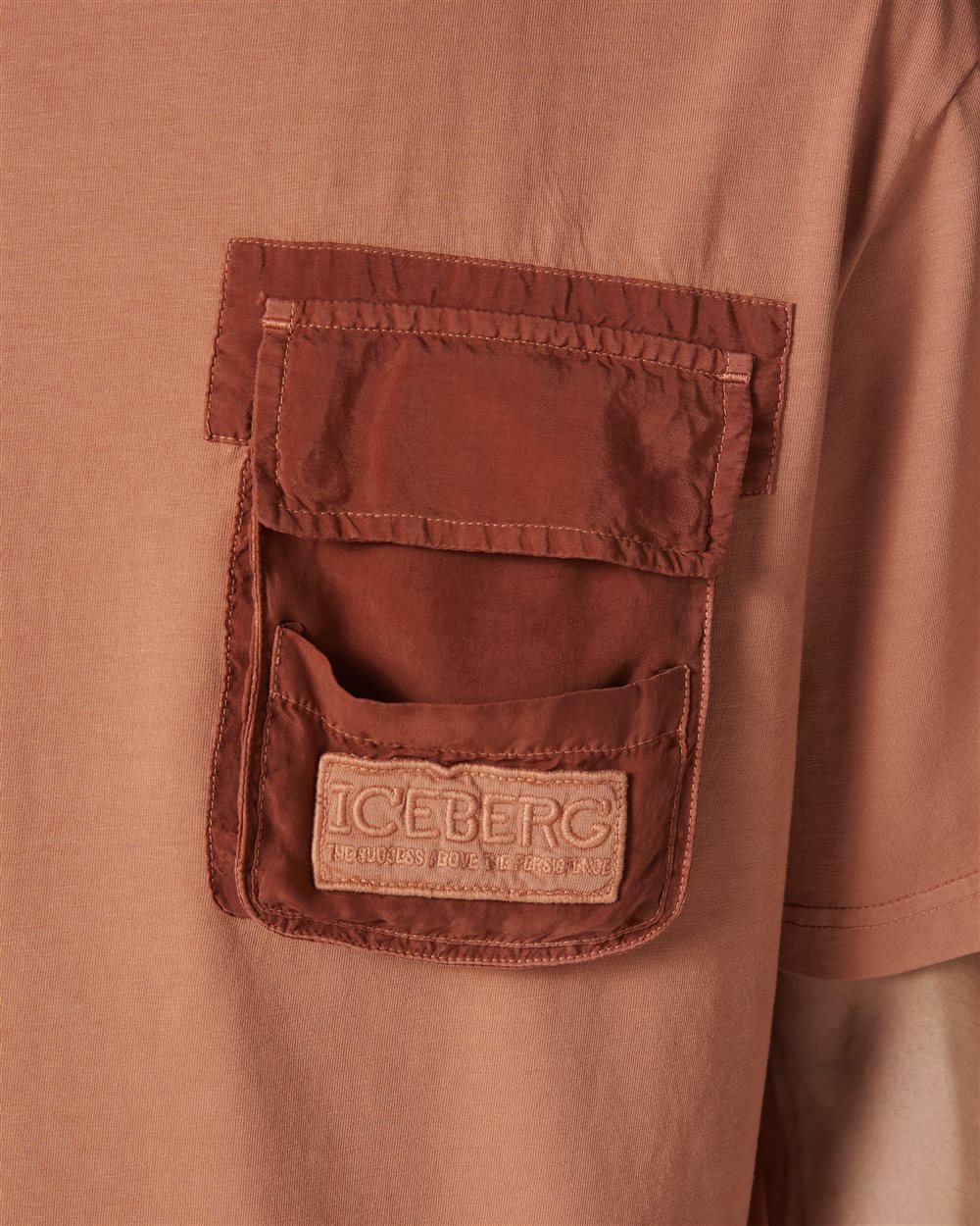 Regular fit terracotta colored T-shirt in dyed cotton jersey - Iceberg - Official Website