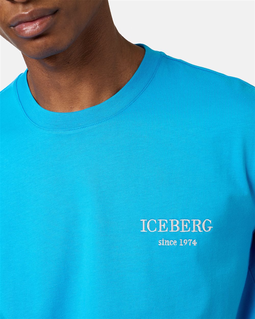 Cobalt-colored classic regular fit jersey T-shirt - Iceberg - Official Website
