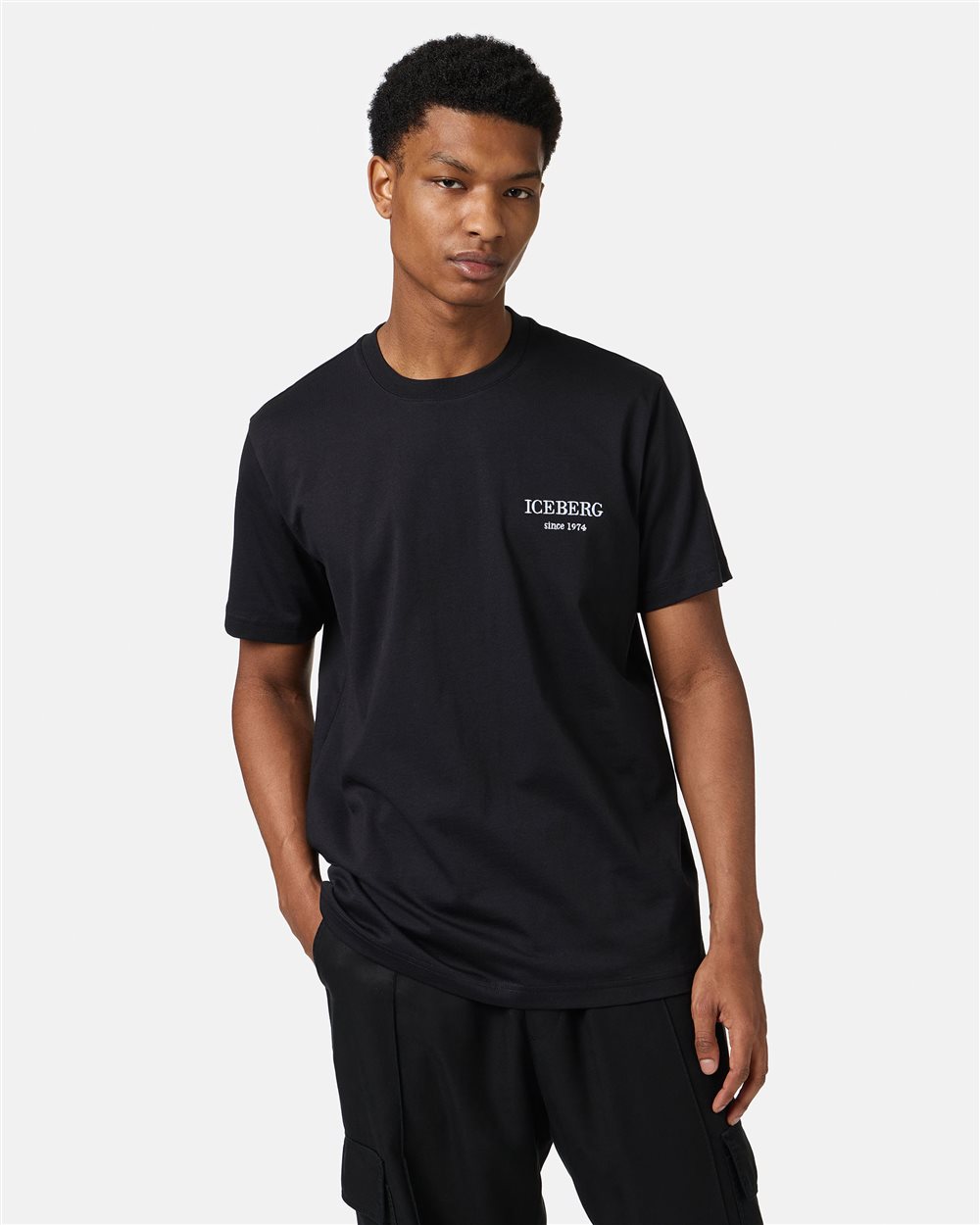 T-shirt nera classic regular fit in jersey - Iceberg - Official Website