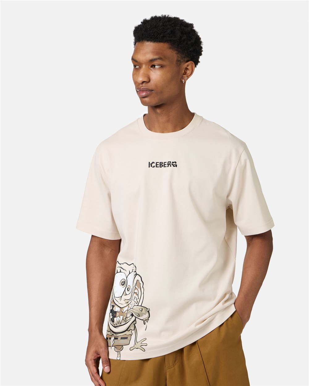 Puderfarbenes T-Shirt im Regular Fit aus Jersey mit Spongebob-Print - Iceberg - Official Website