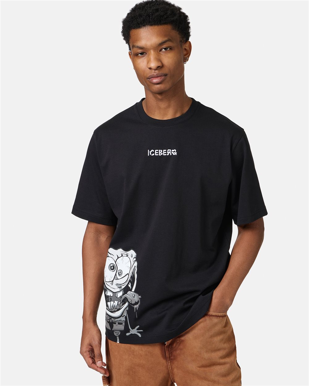 Regular fit black T-shirt with SpongeBob print in jersey - Iceberg - Official Website