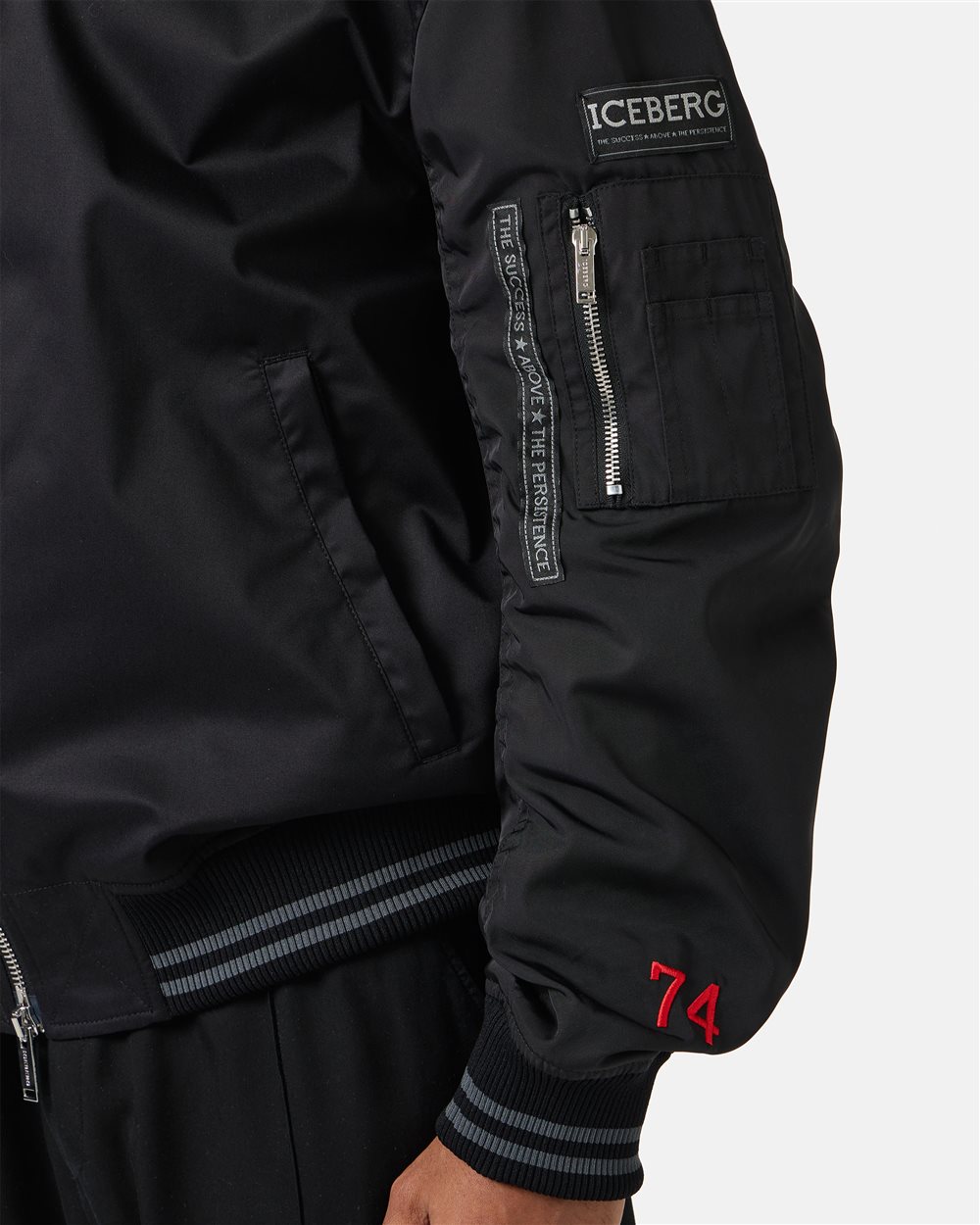 Black regular fit jacket in gabardine with contrasting sleeves - Iceberg - Official Website