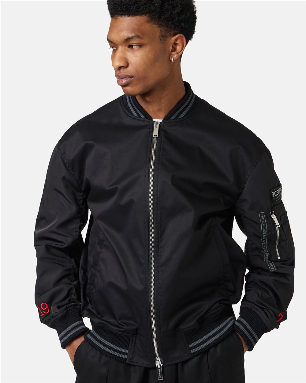 Black regular fit jacket in gabardine with contrasting sleeves - Iceberg - Official Website
