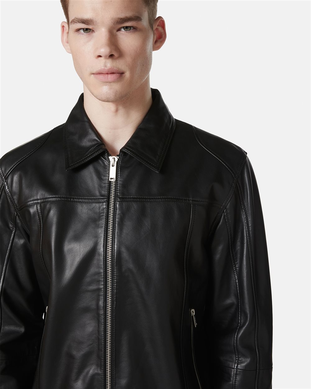 Giubbotto nero modello chiodo in nappa con logo Iceberg - Iceberg - Official Website