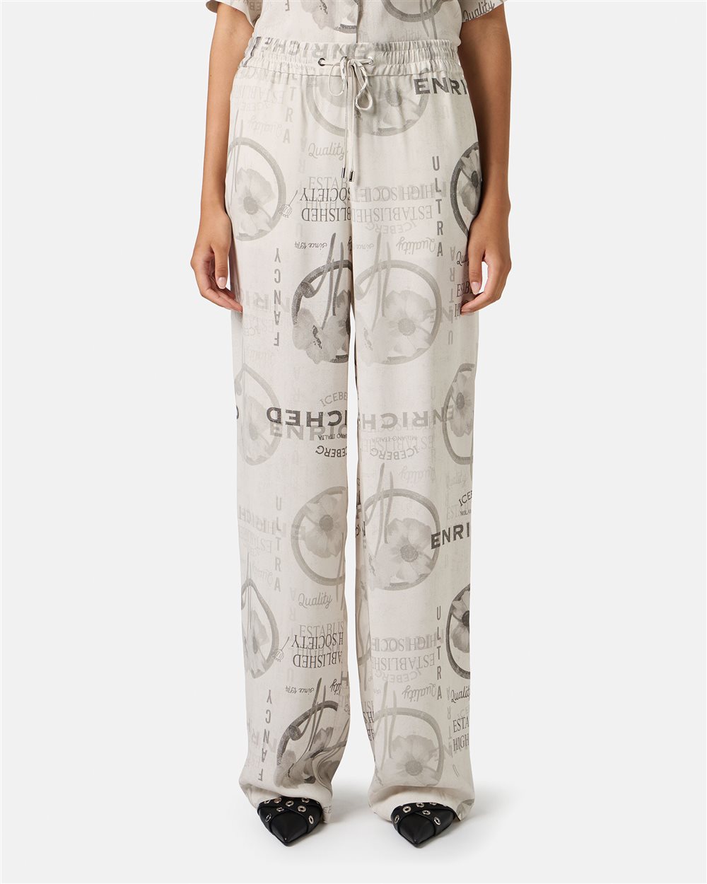 Jogging fit trousers in double viscose georgette, stucco color - Iceberg - Official Website