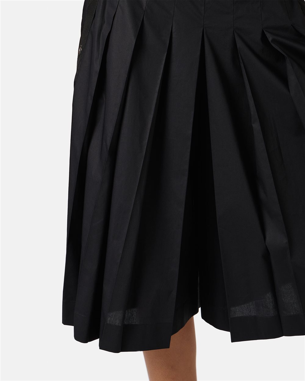 Black pleated skirt with regular waist in cotton poplin - Iceberg - Official Website