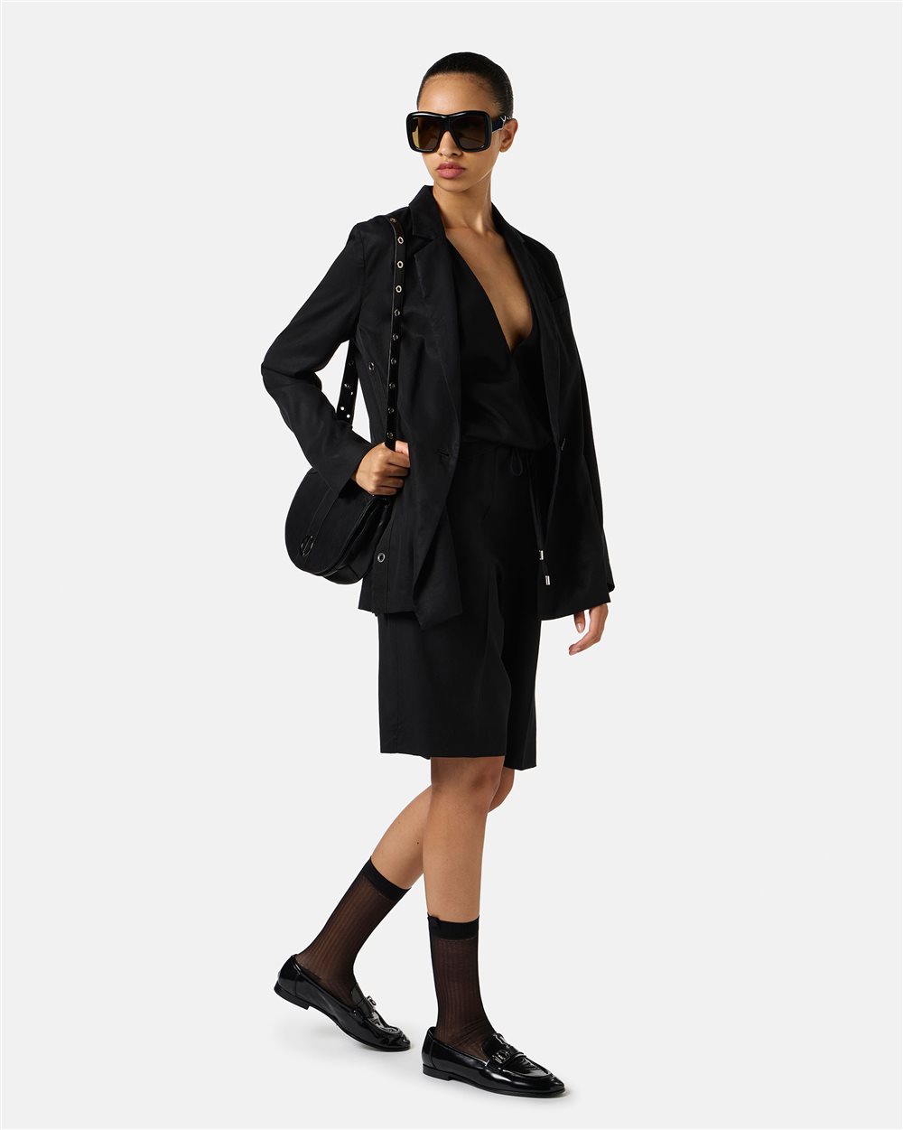 Black comfort fit Bermuda shorts in flowing Tencel fabric - Iceberg - Official Website