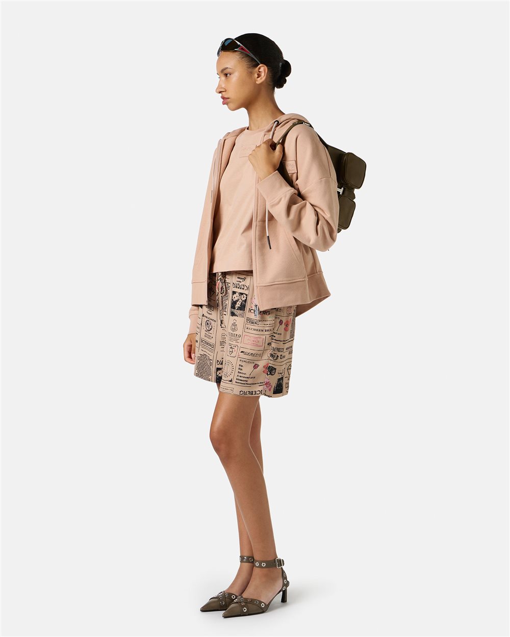 Short Bermuda shorts in double georgette of RCS certified viscose - Iceberg - Official Website