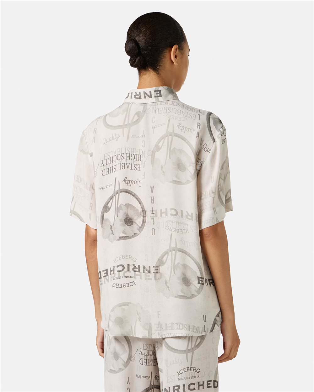 Camicia regular fit a manica corta in doppia georgette di viscosa certificata RCS - Iceberg - Official Website