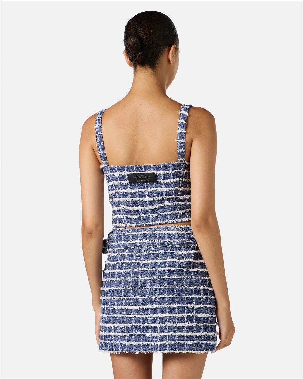 Slim-fit white and blue checked top with shoulder straps in Chanel checkered fabric - Iceberg - Official Website