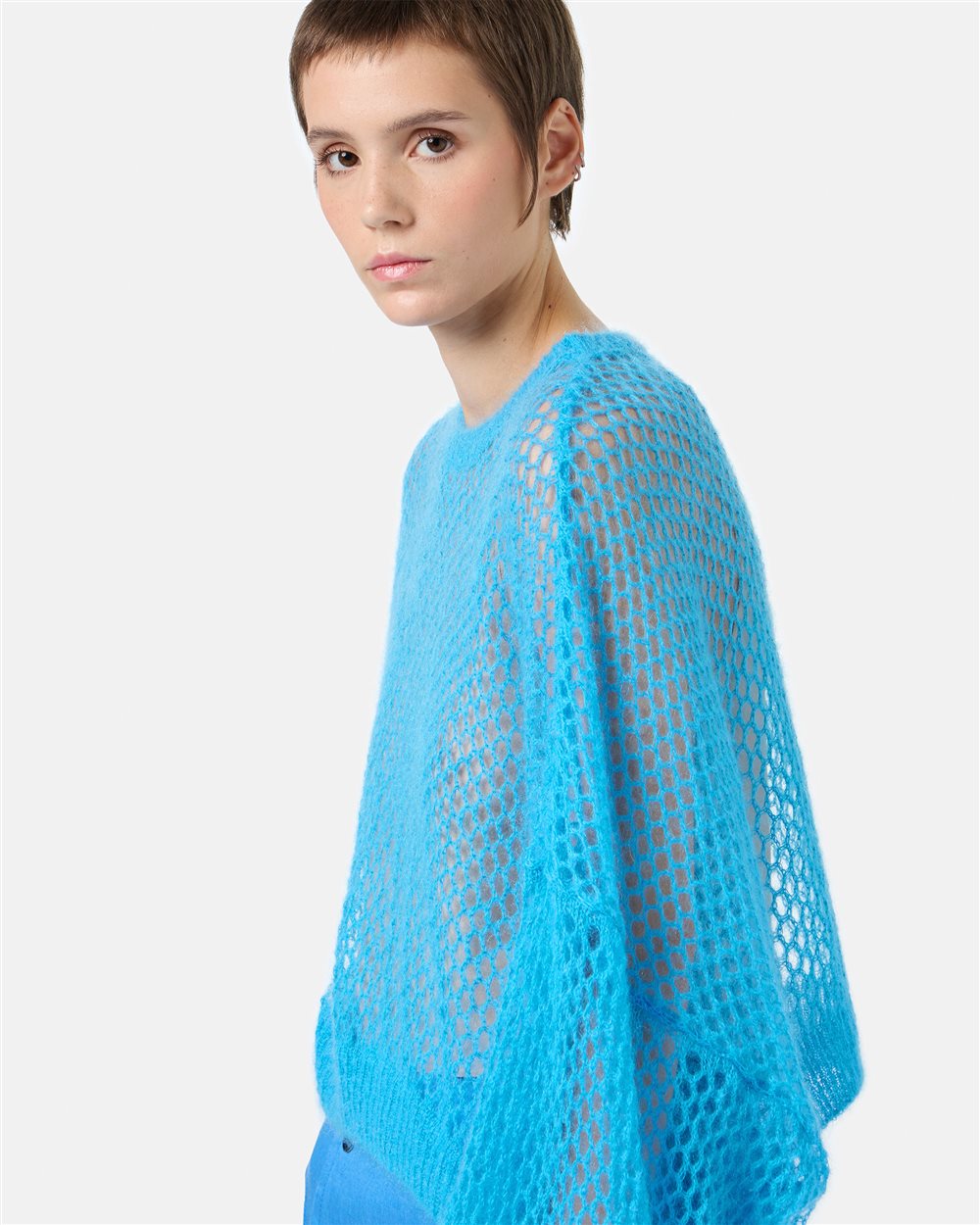 Soft and lightweight crewneck in openwork mohair in cobalt - Iceberg - Official Website