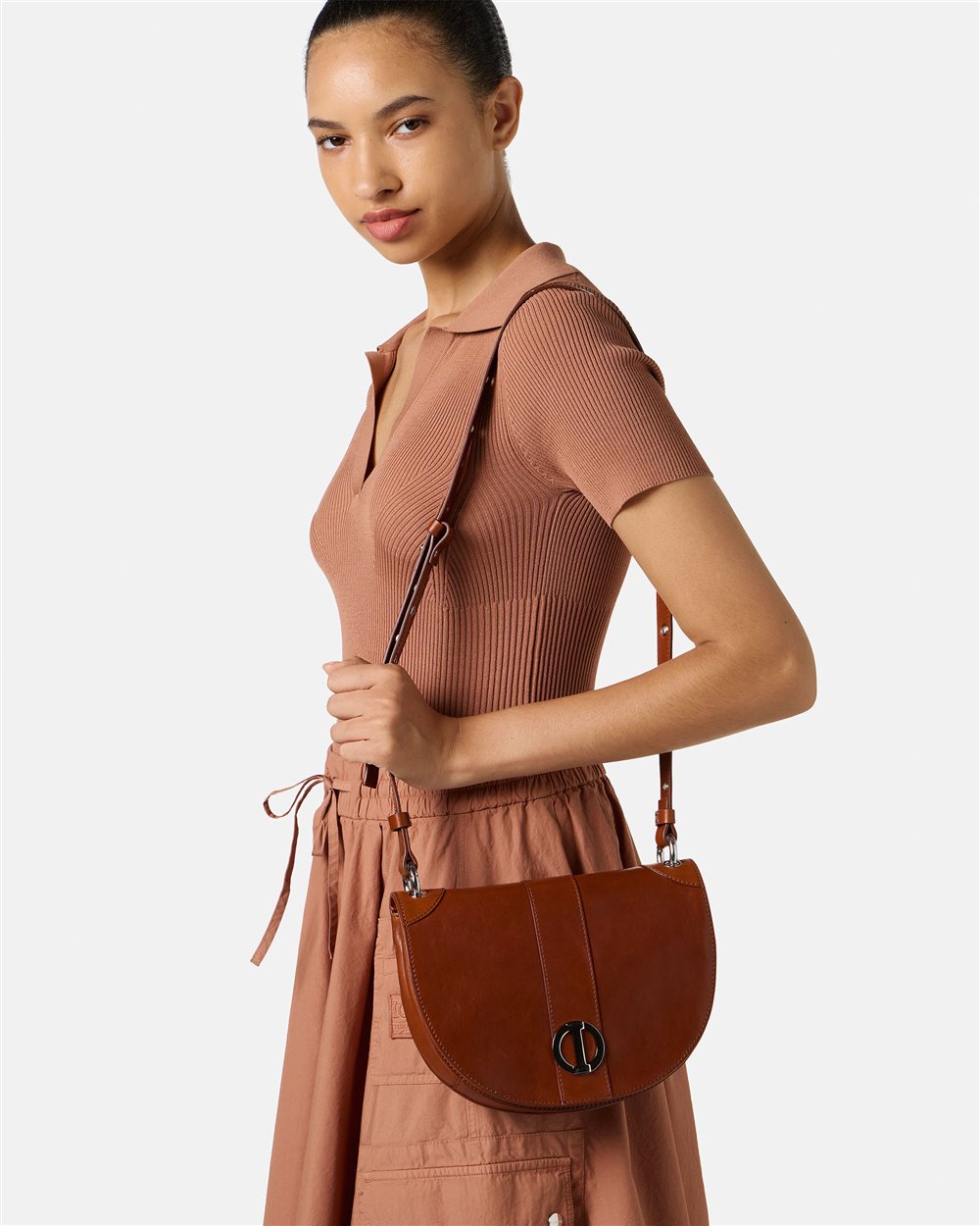 Lomar cowhide leather top handle bag in coccio color - Iceberg - Official Website